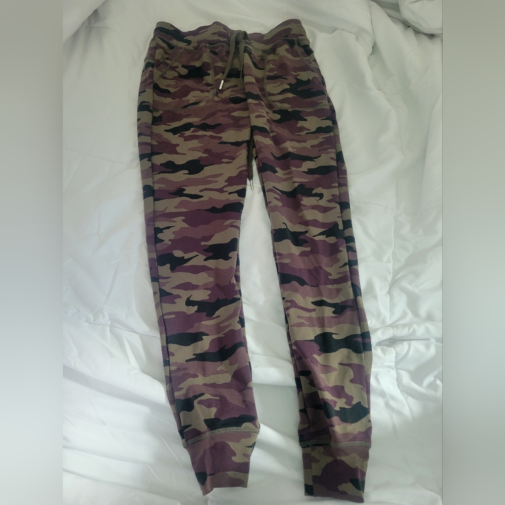 Purple Camo Unwind Joggers Size S